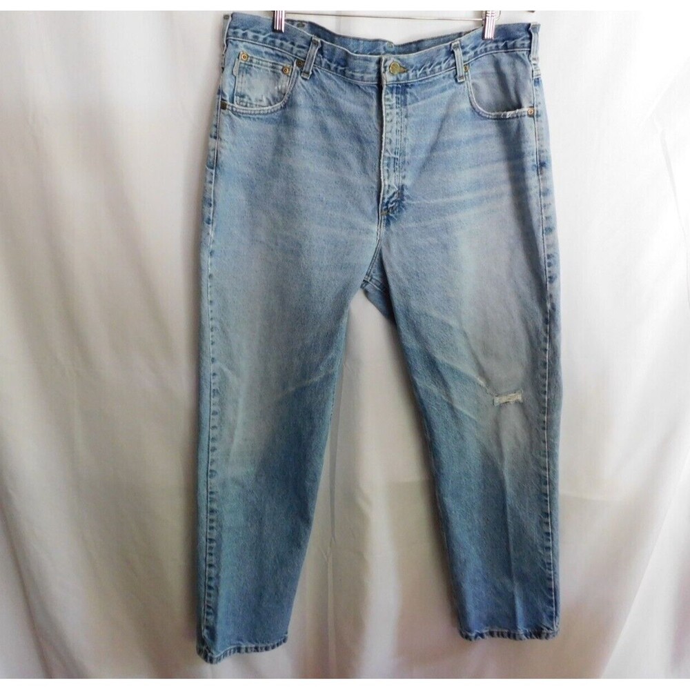 Carhartt Jeans Men's Zipper Fly Blue Denim Jeans Style B180 DST Size 42 x 32*
